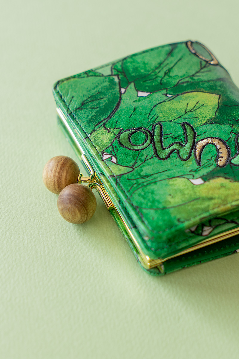 ツモリチサトキャリー 財布 葉っぱ